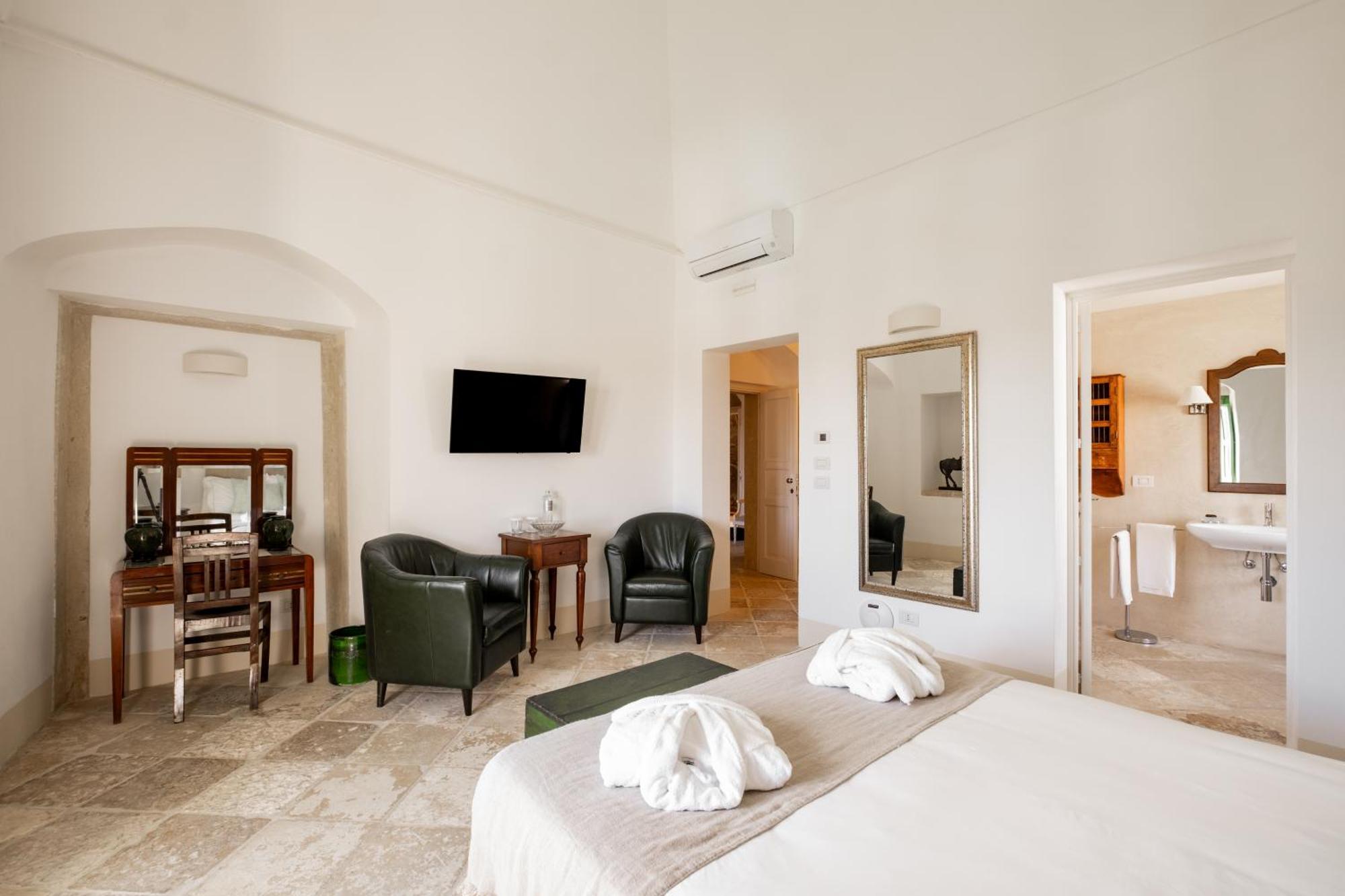 Palazzo Ducale Venturi - Luxury Hotel & Wellness Minervino di Lecce Bagian luar foto