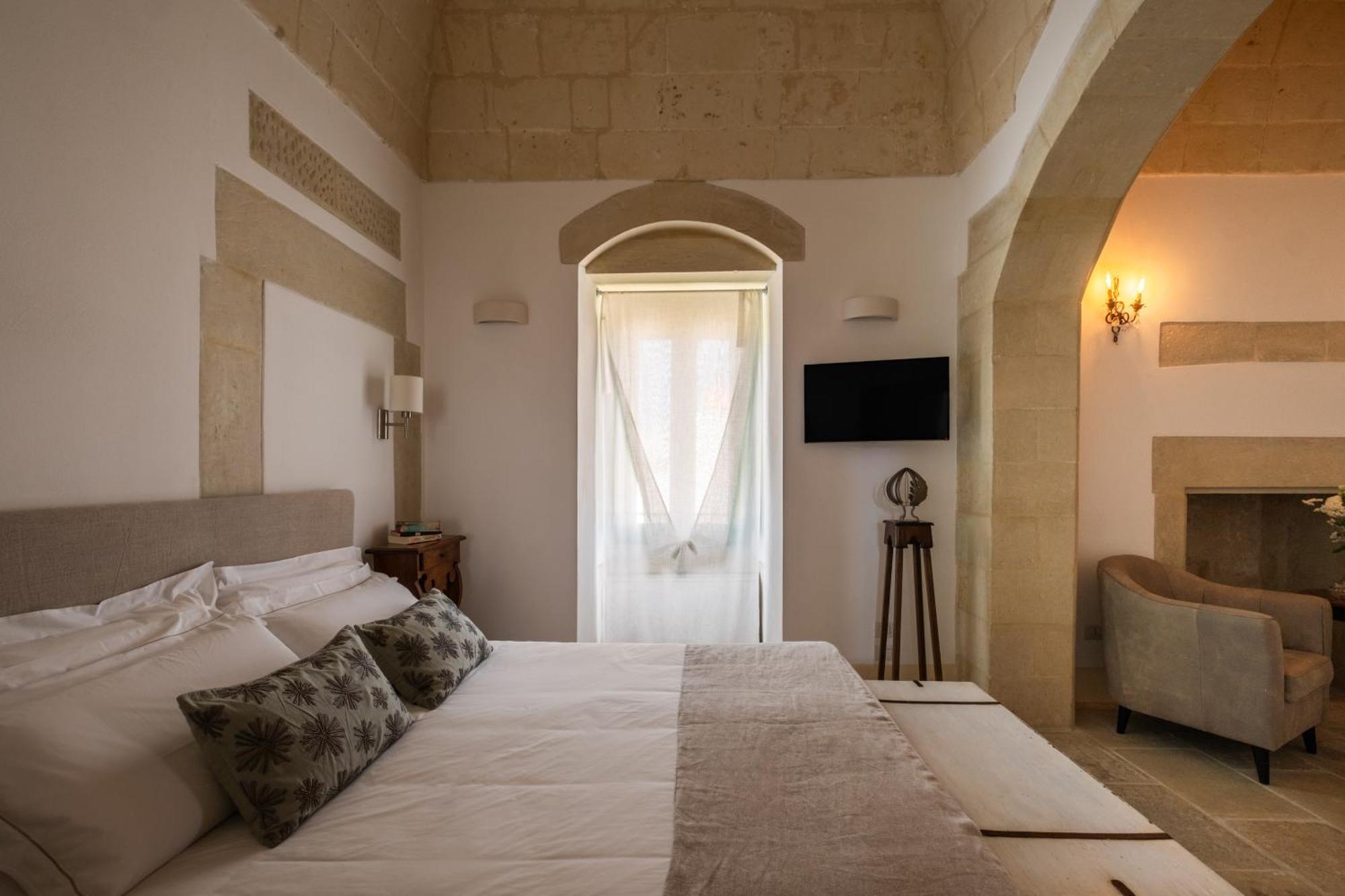 Palazzo Ducale Venturi - Luxury Hotel & Wellness Minervino di Lecce Bagian luar foto