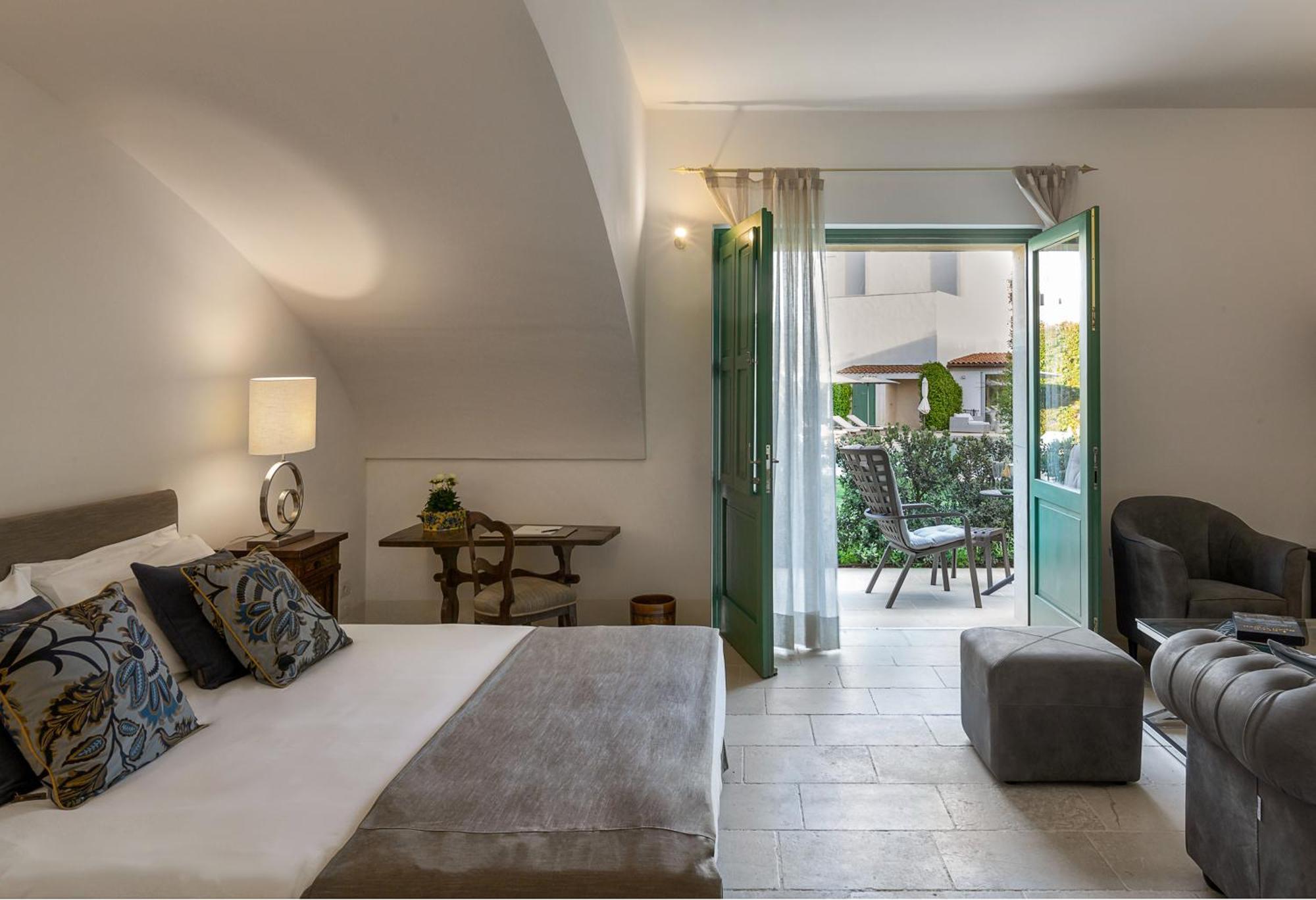 Palazzo Ducale Venturi - Luxury Hotel & Wellness Minervino di Lecce Bagian luar foto